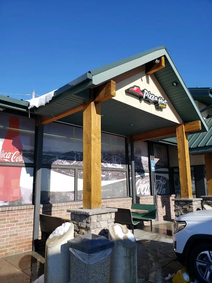 Pizza Hut Express - Silver Creek